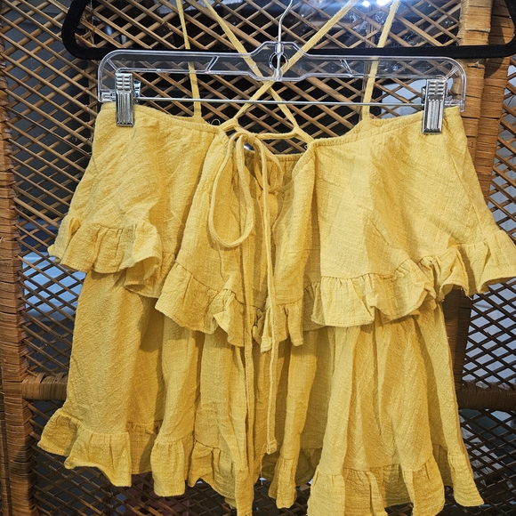 POL Yellow Ruffle Top - Picture 3 of 3